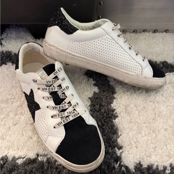 Shoes - White and Black Low-Top Sneakers Star Sneakers